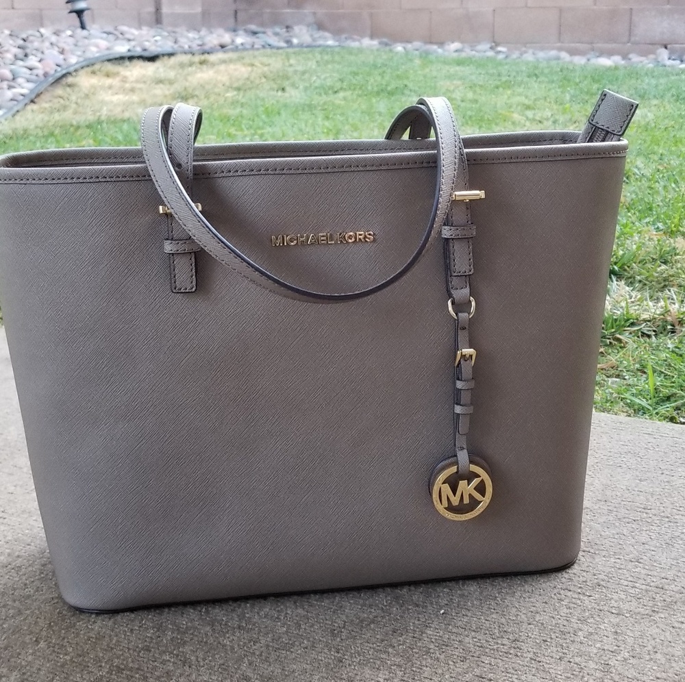 NWT Michael kors jet set tz tote
